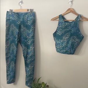 Joe Fresh Teal Patterned Workout Leggings and Top Set